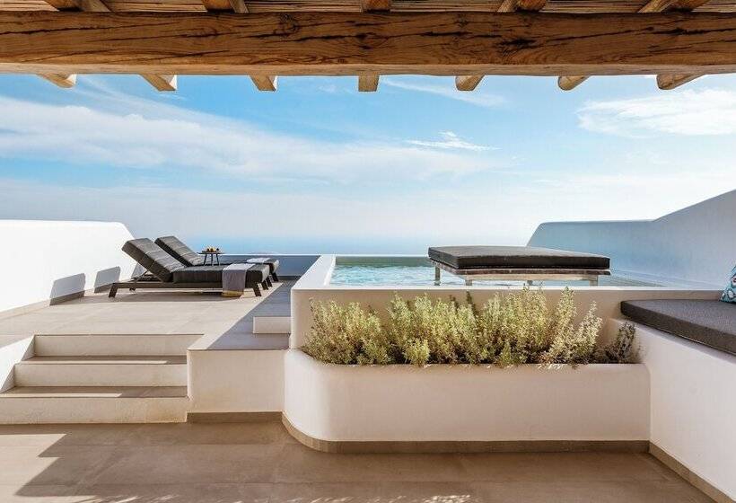 هتل Néro Luxury Suites