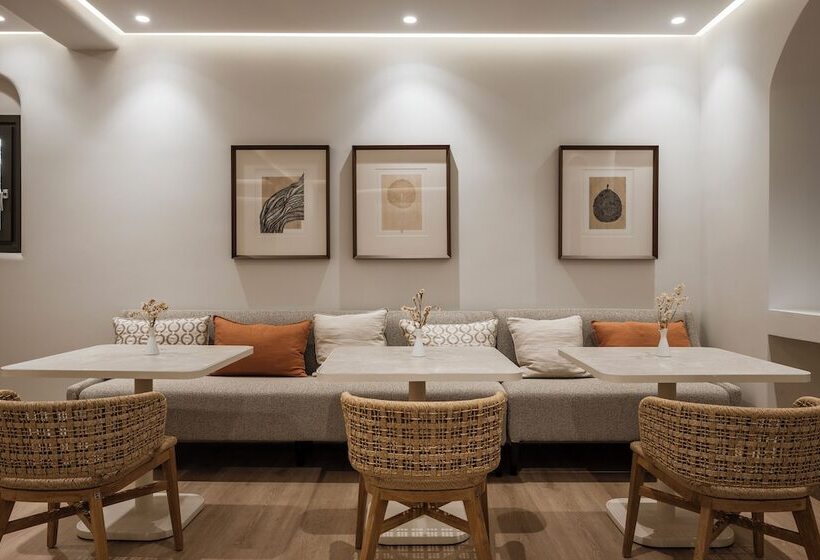 هتل Néro Luxury Suites