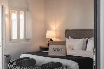 هتل Néro Luxury Suites