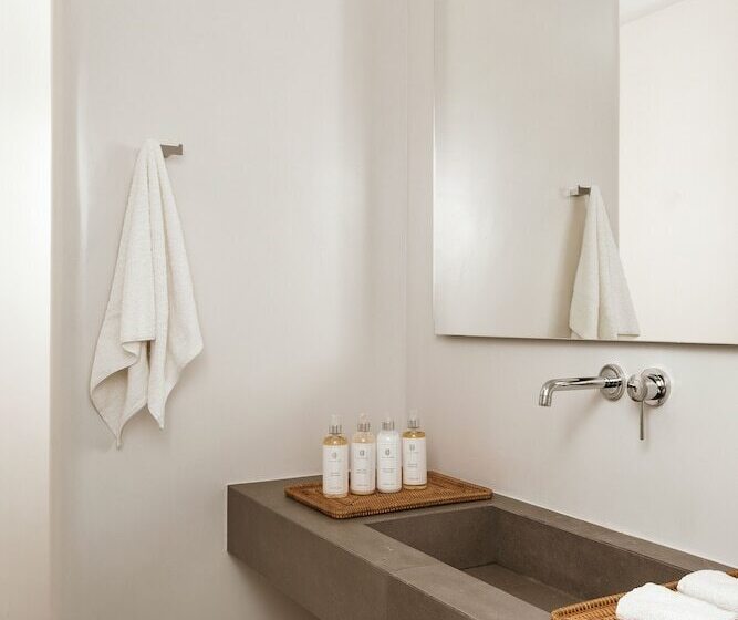 هتل Néro Luxury Suites