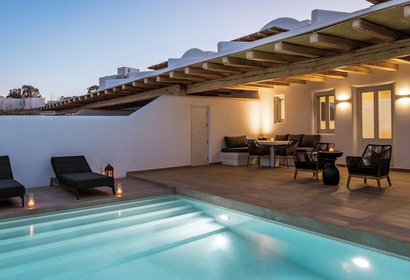 هتل Néro Luxury Suites