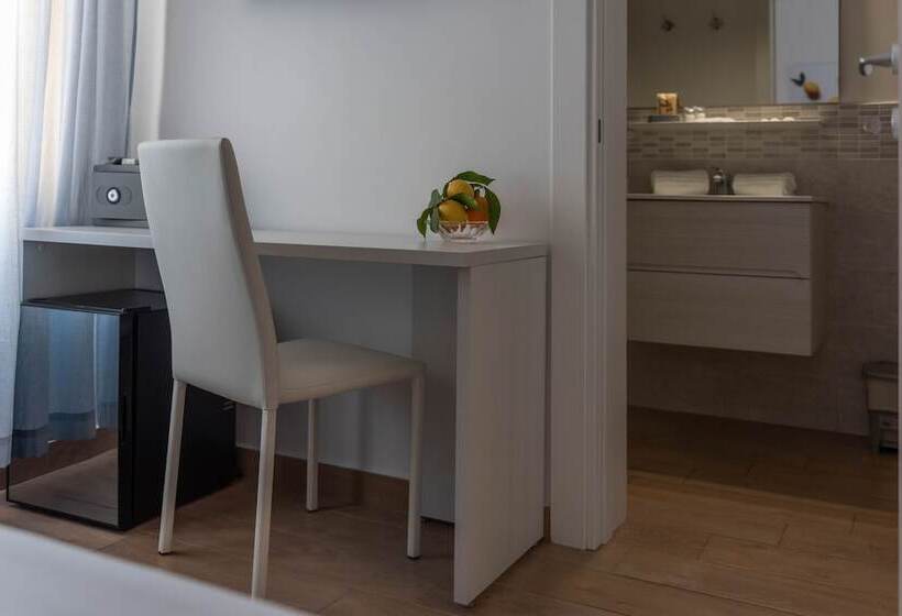 مبيت وإفطار Sirentum Rooms