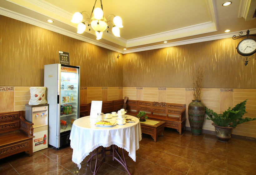 فندق Airy Alun Alun Mastrip 56 Blitar