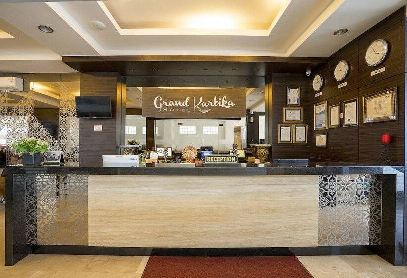 فندق Grand Kartika
