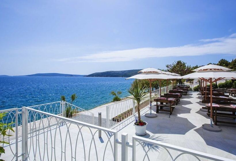 فندق Amadria Park Camping Trogir  Mobile Homes