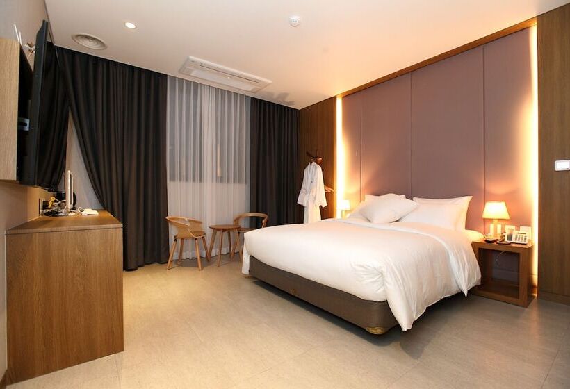 Fotos del hotel Bricks:  5