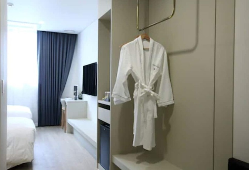 Fotos del hotel Bricks:  11