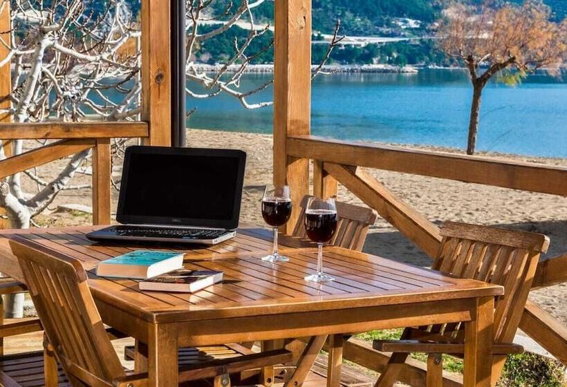 هتل Mobile Homes Camp Galeb