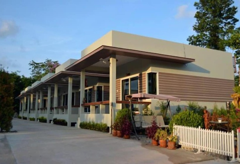 هتل Pleai Ta Lea Resort