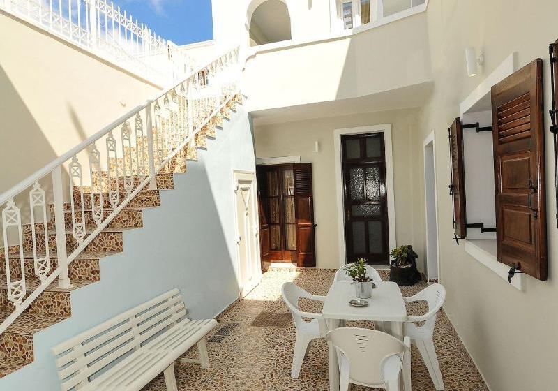 Pension (Hôtel basse catégorie) Asterolithos