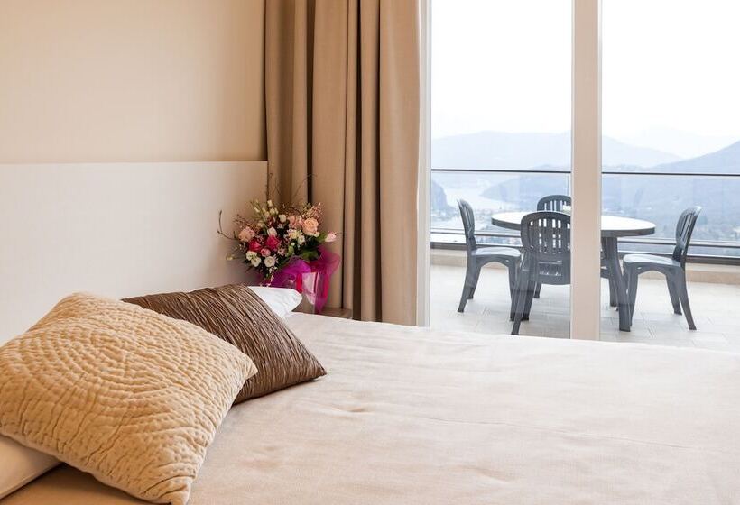 فندق Stampa 1968