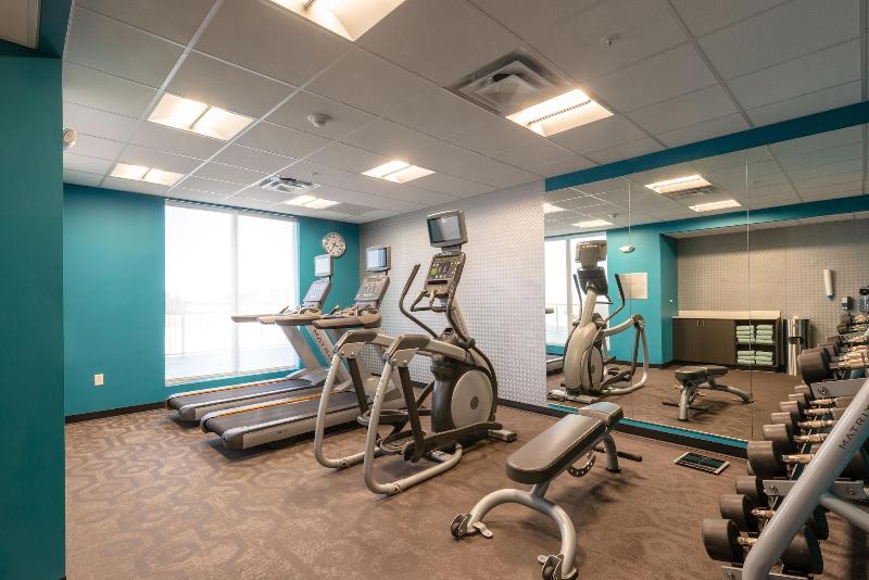 هتل Fairfield Inn & Suites By Marriott Sidney