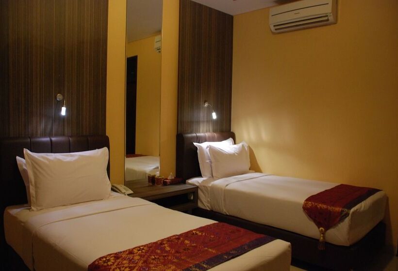 Fotos del hotel Latief Inn:  8