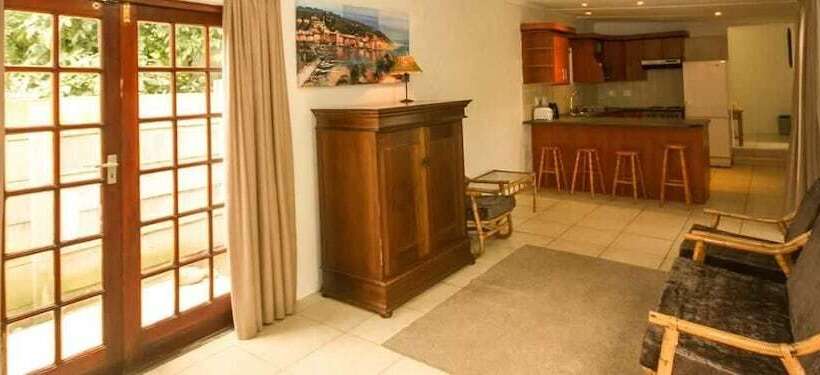 پانسیون 39 On Nile Guest House