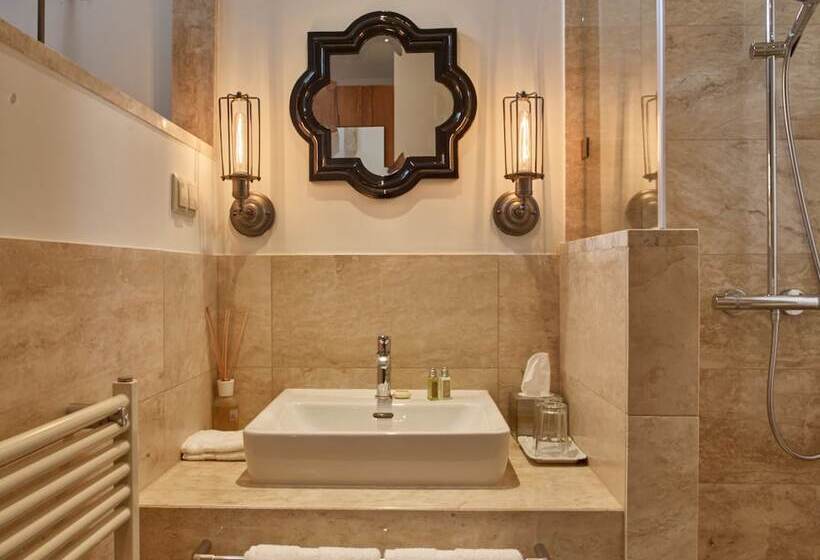 Fotos del hotel Pest-buda Design Hotel By Zsidai Hotels At Buda Castle:  28