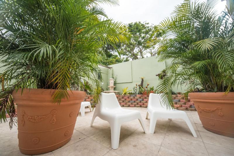 هتل Rincon Plaza