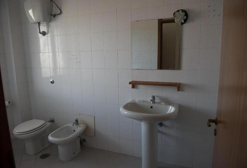 تختخواب و صبحانه Area Domus