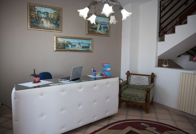 تختخواب و صبحانه Area Domus
