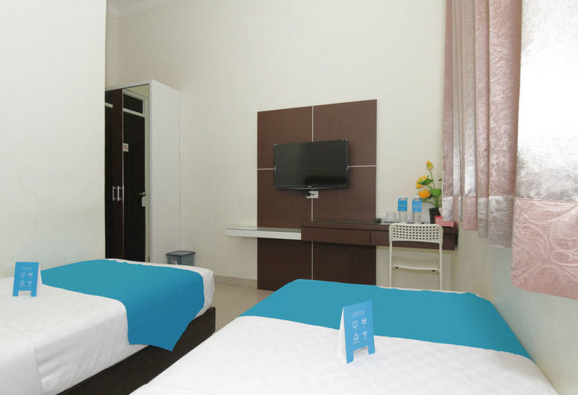 Hotel Airy Pecinan Kalikuping Utara 243 Semarang