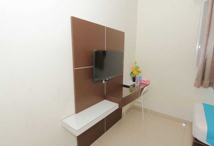Hotel Airy Pecinan Kalikuping Utara 243 Semarang