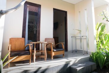 هتل Blanjong Homestay By Ecommerceloka