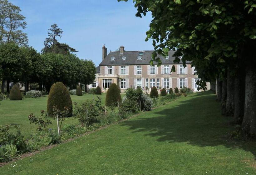 هتل Domaine De Bayeux