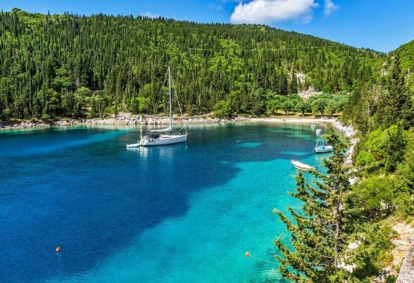 هتل Fiscardonna Luxury Suites