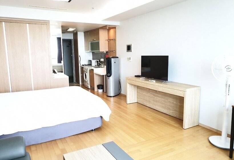 Hotel Goodday Airtel