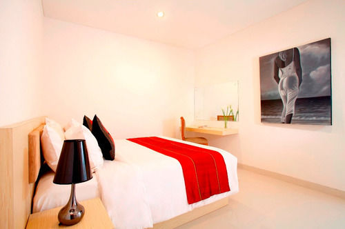 Fotos del hotel Harmony Beach Suite:  16