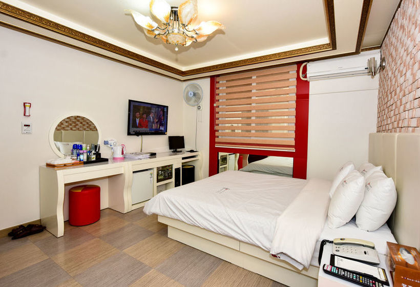 בית מלון כפרי Queen