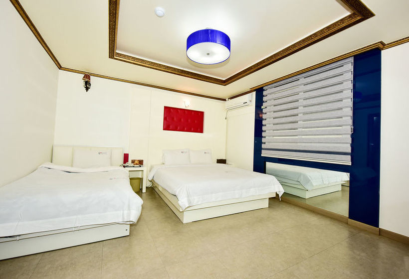 בית מלון כפרי Queen