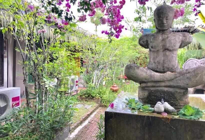 پانسیون Artist S Place Trat