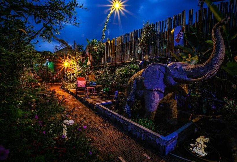پانسیون Artist S Place Trat