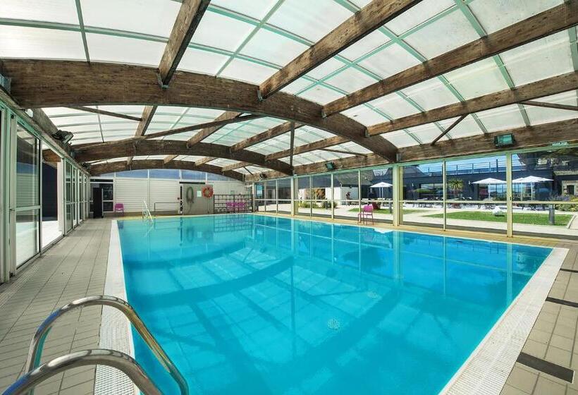 استراحتگاه Domaine De Port Aux Rocs