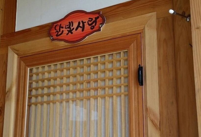 فندق Suncheon Moonlight Love Hanok Pension