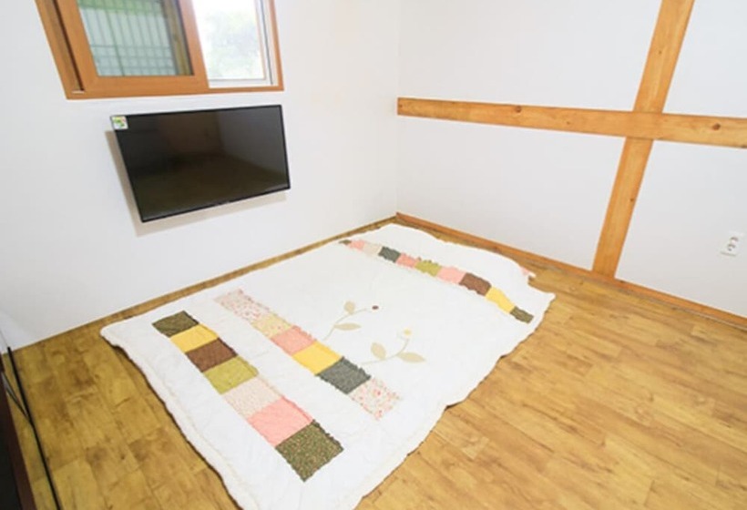 فندق Suncheon Moonlight Love Hanok Pension