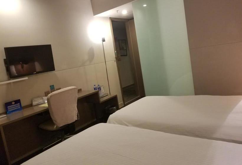 Отель Jinjiang Inn Select Beijing Dongzhimen Shiguanqu