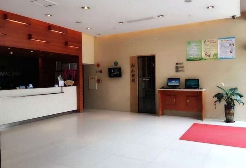 ホテル Jinjiang Inn Qingyuan Qingxin Avenue Mountain View