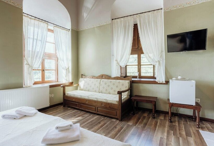 هتل Archontiko Kantartzi
