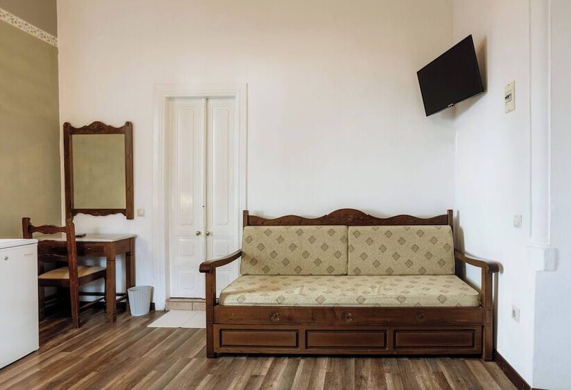 هتل Archontiko Kantartzi