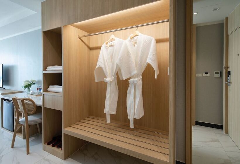 هتل Eastin Resort Rayong