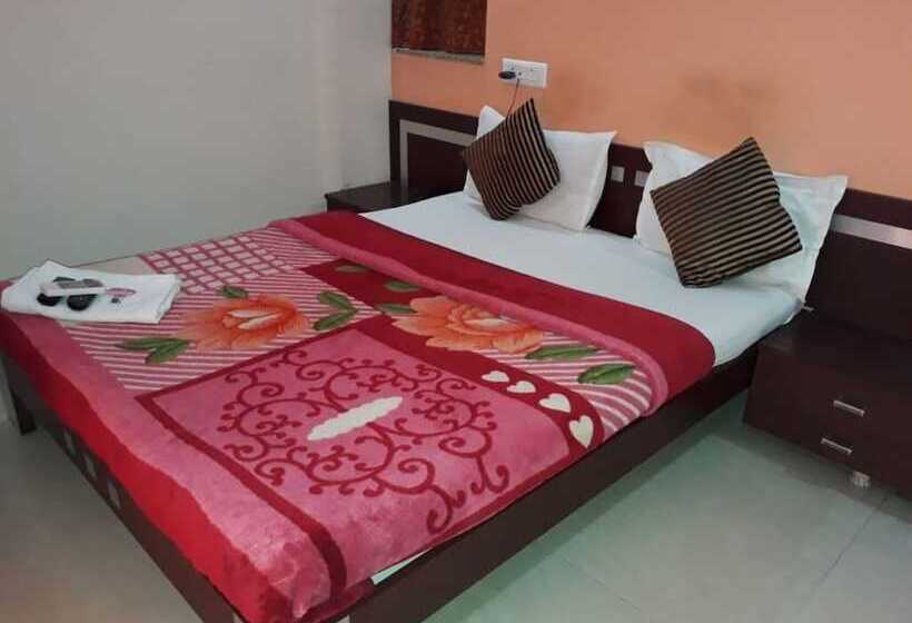 هتل Raviraj Palace Rajkot