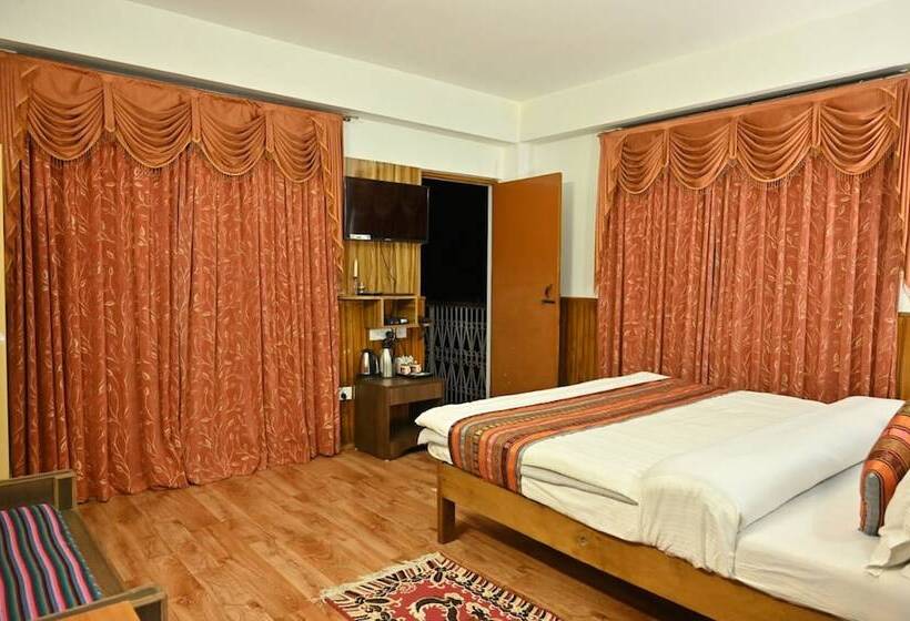 فندق Pachu Residency, Pelling