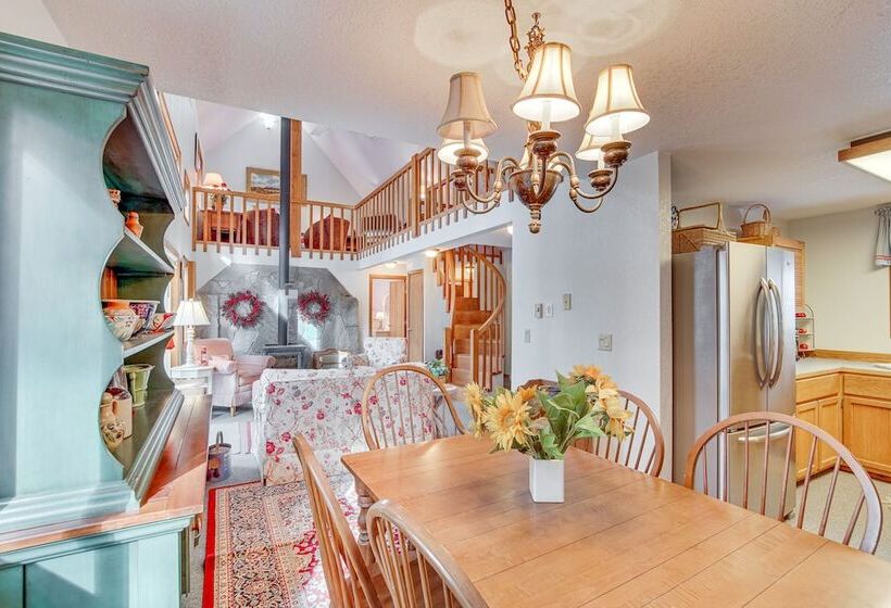 Washington Mountain Cabin: 1 Mi To Lake Cle Elum