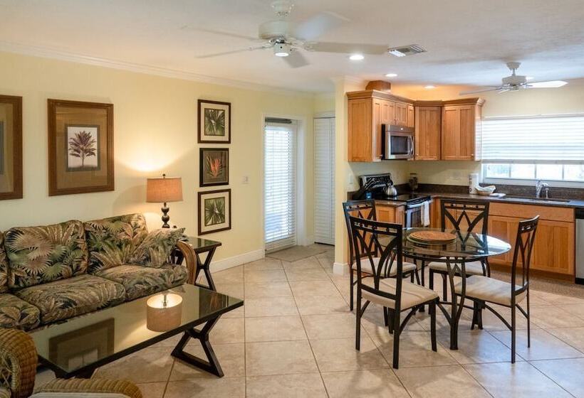 فندق Siesta Key Inn