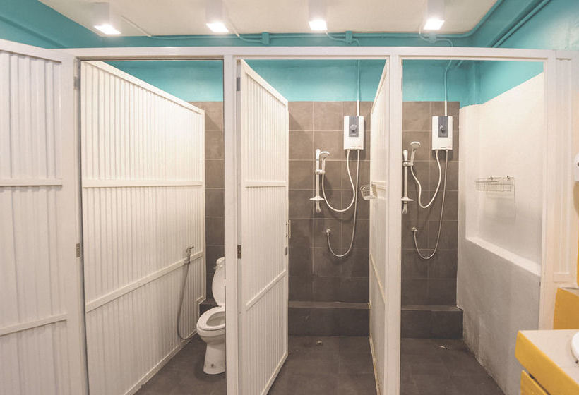 هاستل Glur Watergate Bangkok