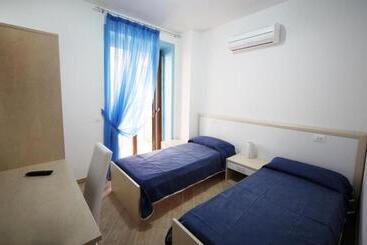 B&b New Acropolis