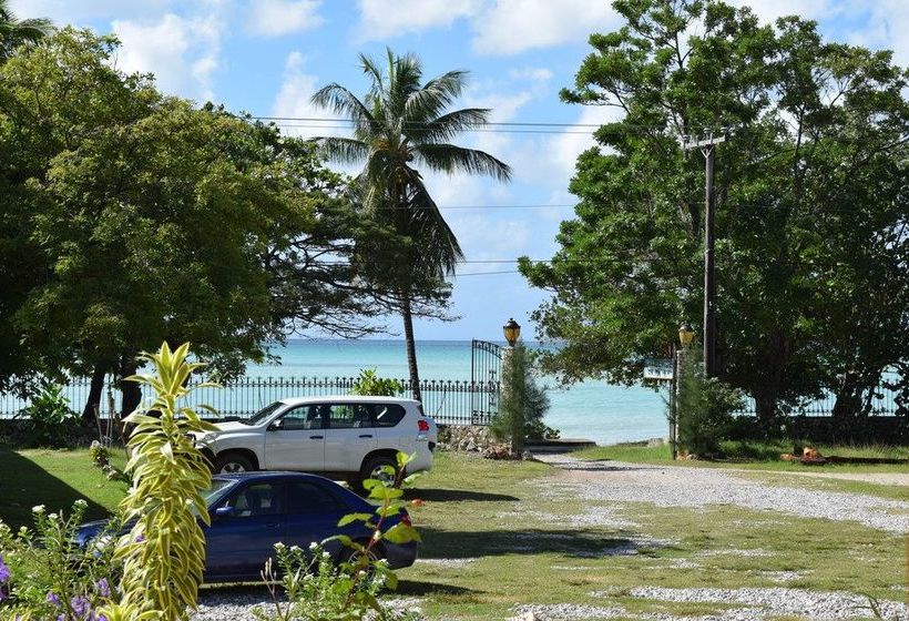 هتل Auberge Du Rayon Vert