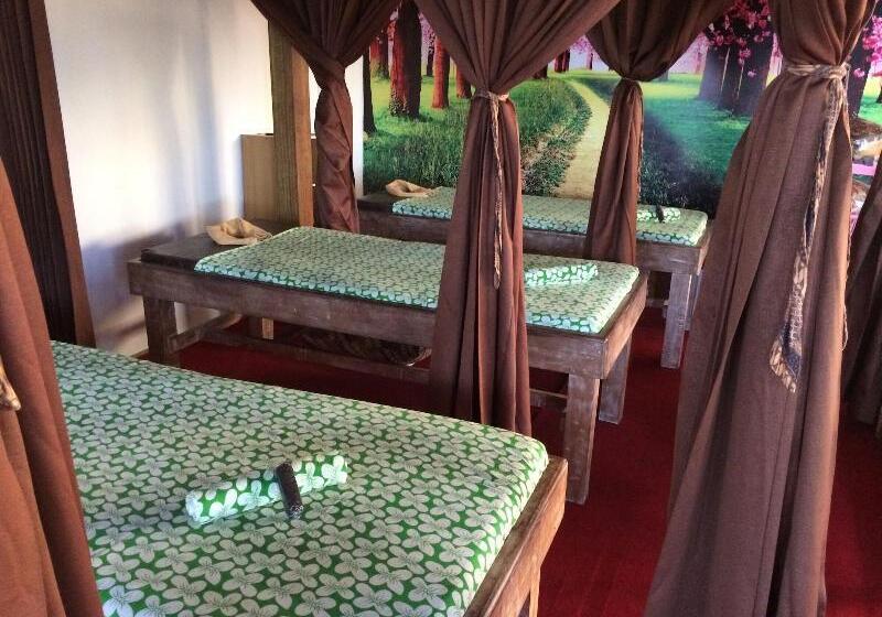 هتل Coral Beach 2 Bungalow