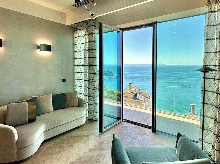 호텔 Maximilian Suites